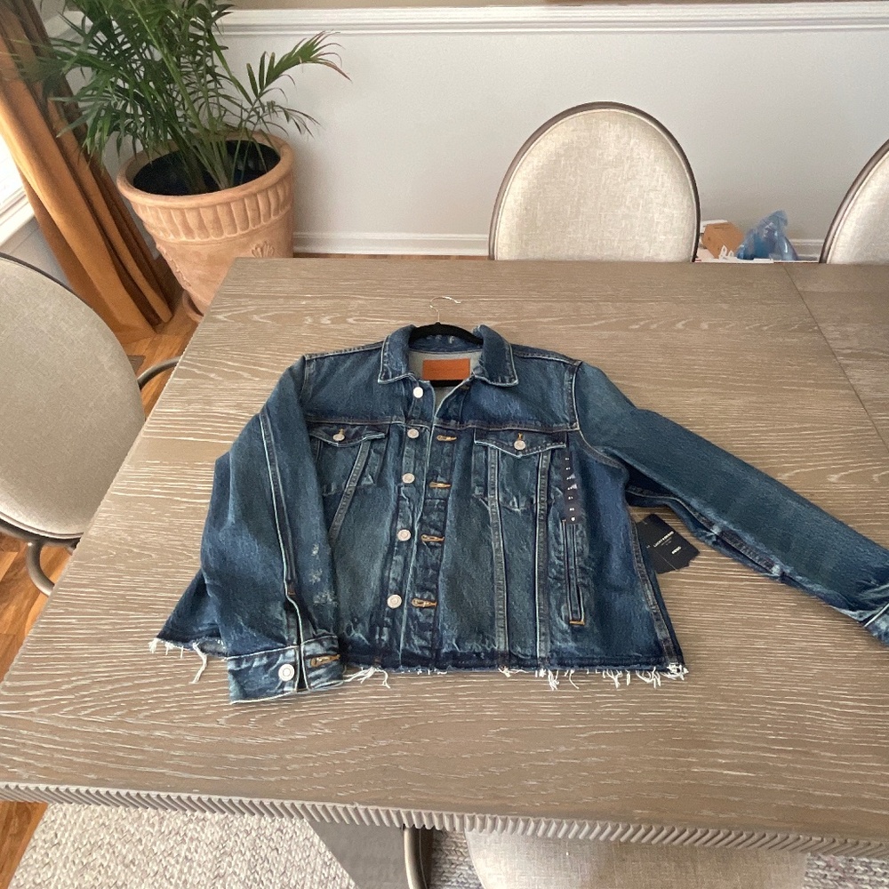 Lucky Brand, distressed blue denim jacket, size large/extra large